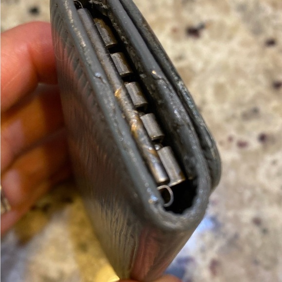 Louis Vuitton Grey Leather 4 key Holder LV gray epi leather